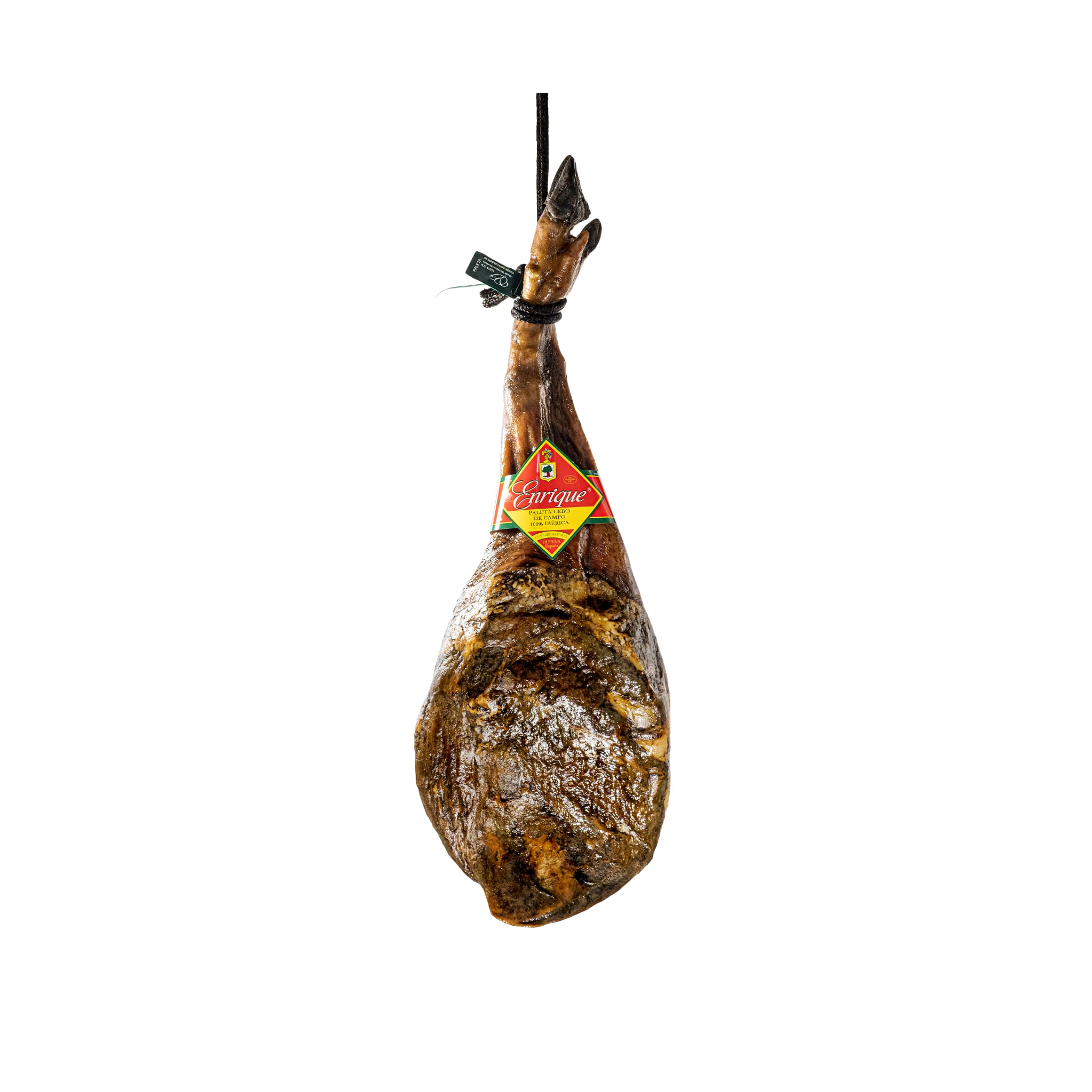 Jamón Ibérico de Bellota colgado con etiqueta roja Enrique, representando los Jamones Ibéricos de Bellota y Embutidos Gourmet de calidad